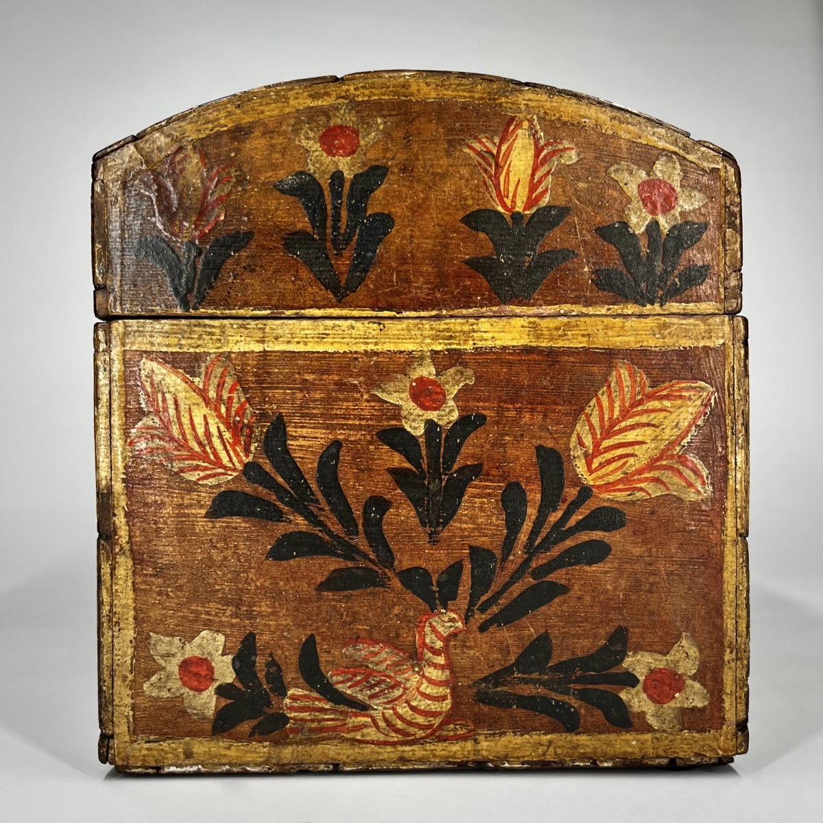 Ochre-colored Painted Wooden Normandy Wedding Chest  - 19th-century Folk Art Painted Trunk-photo-2