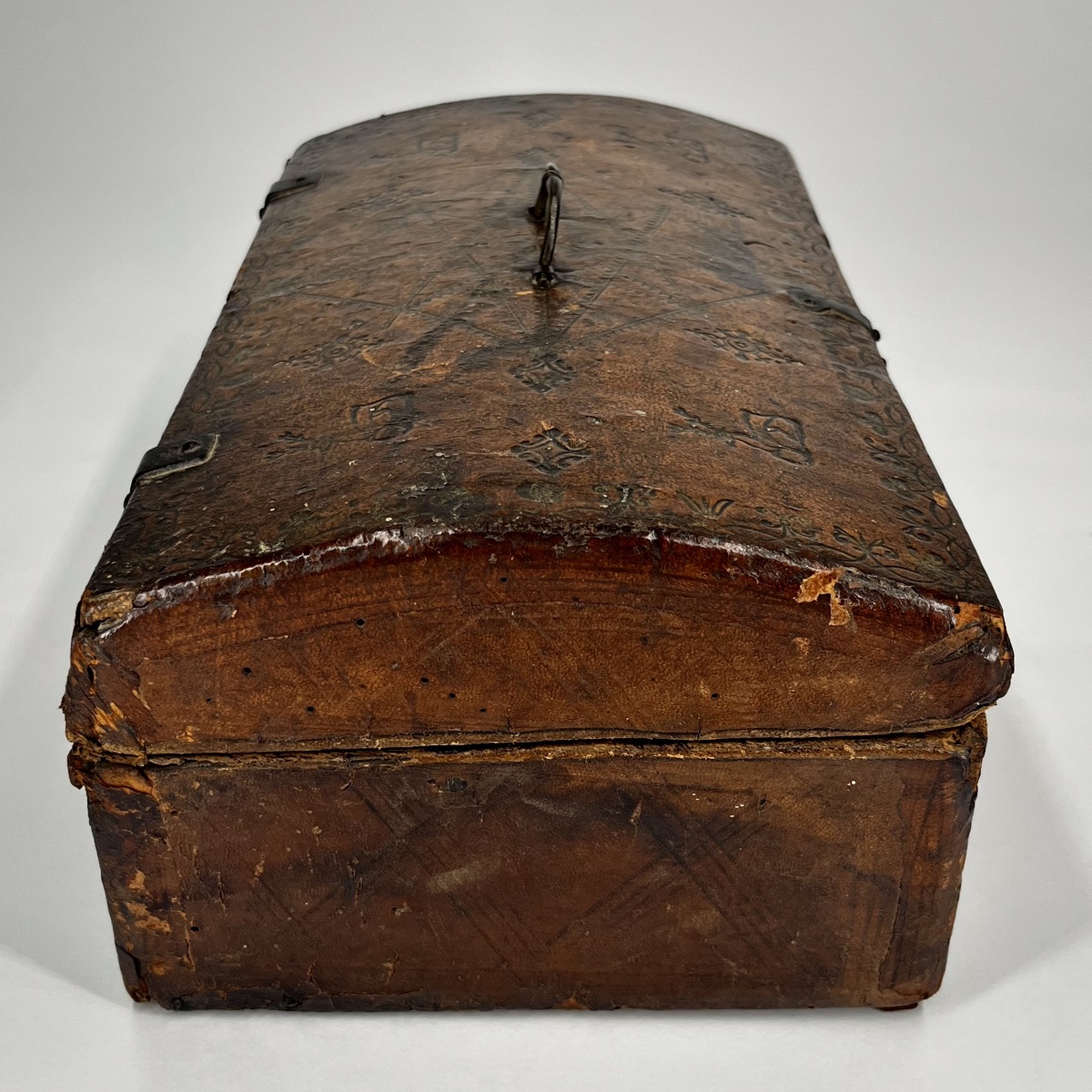 Gilded Leather Box With Small Metal Inlays—northern Italy, 16th Century; High Renaissance, 17th Century-photo-2