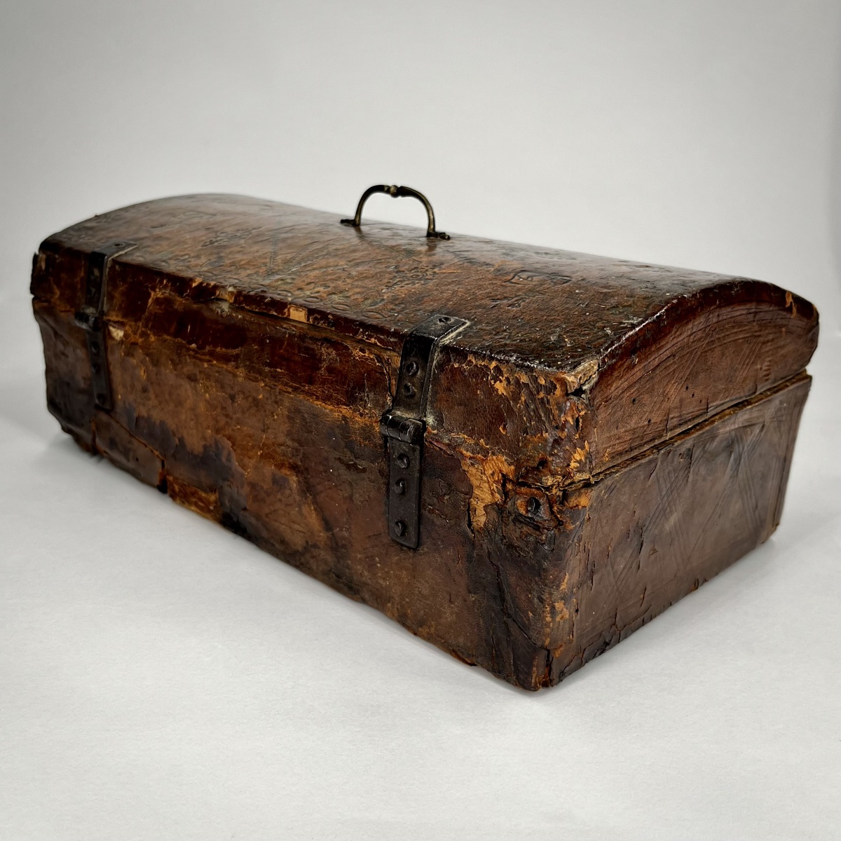Gilded Leather Box With Small Metal Inlays—northern Italy, 16th Century; High Renaissance, 17th Century-photo-3