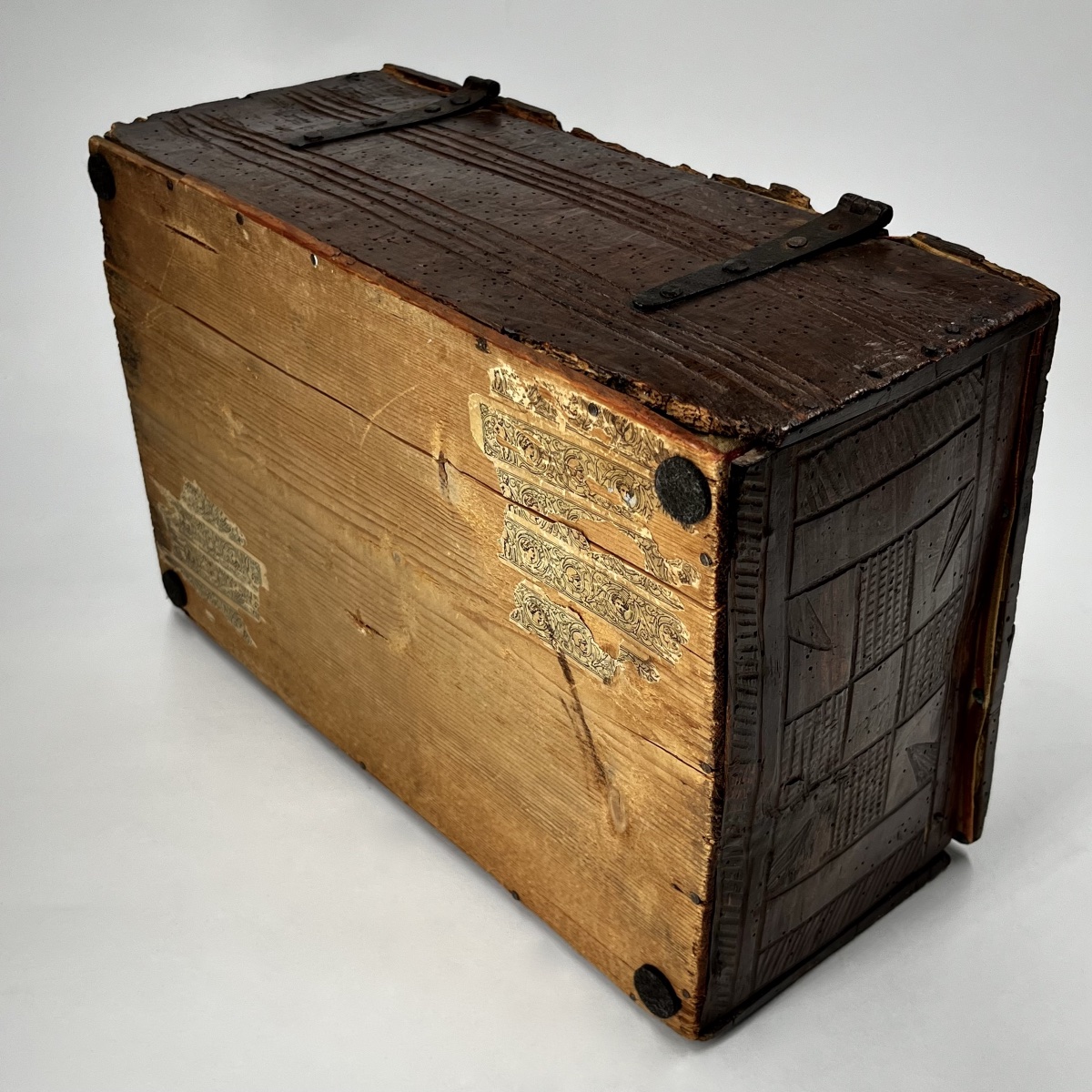 Strategy Game Set – 18th-century Norman Folk Art-photo-8