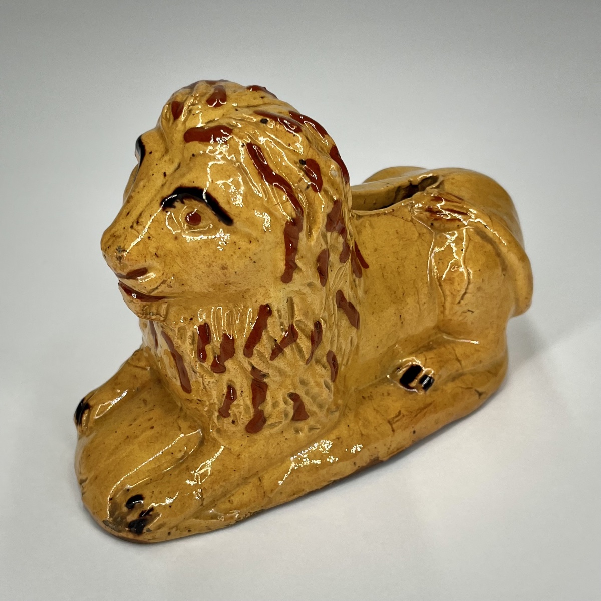 Tirelire lion en terre cuite verniss&eacute;e - Art populaire XIXe si&egrave;cle 19e 