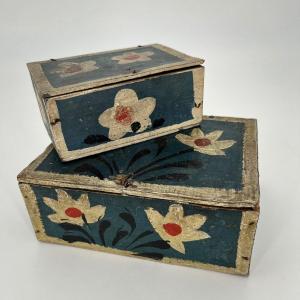 Deux petits coffrets à bijoux normands XIXe à décor de fleurs coffre ou boîte 19e art populaire
