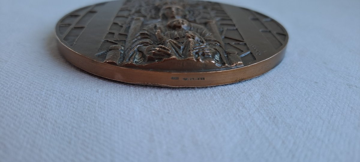 Medal Of The Virgin And Child By Raymond Joly-photo-3