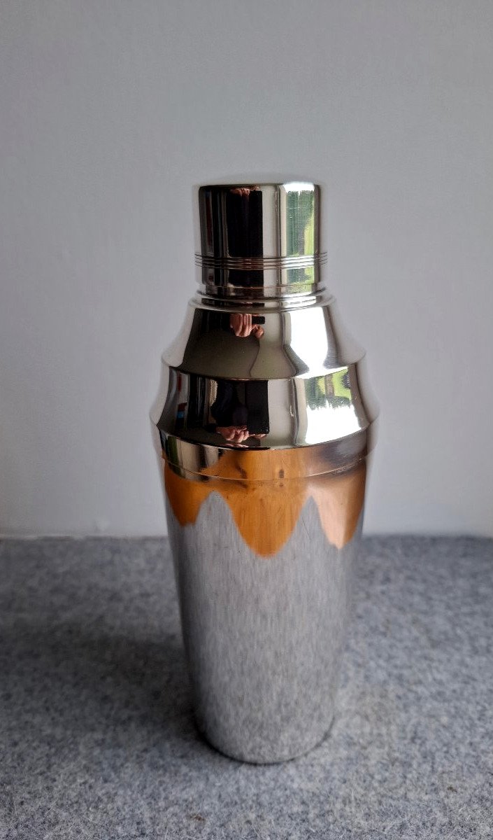 Art Deco Shaker