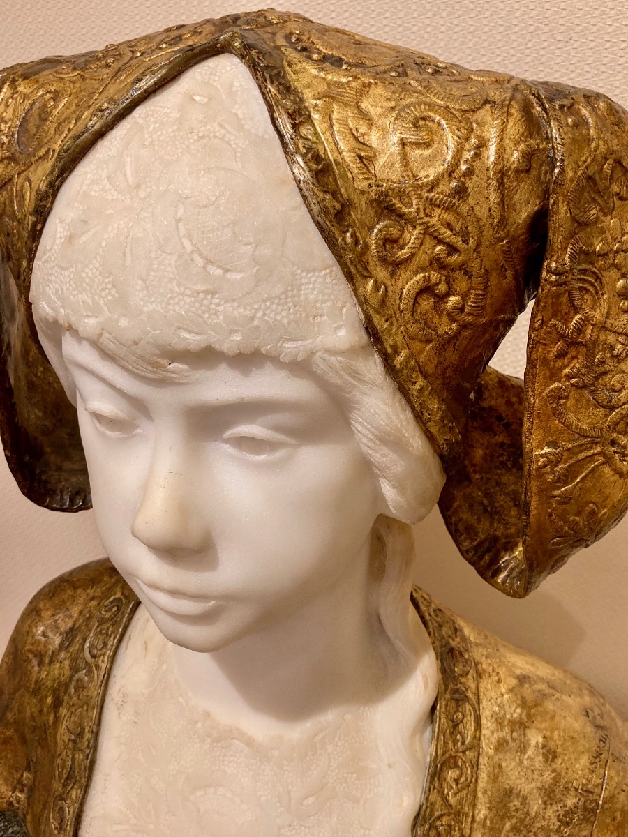 PORTRAIT D'UNE FEMME EN COSTUME-photo-2