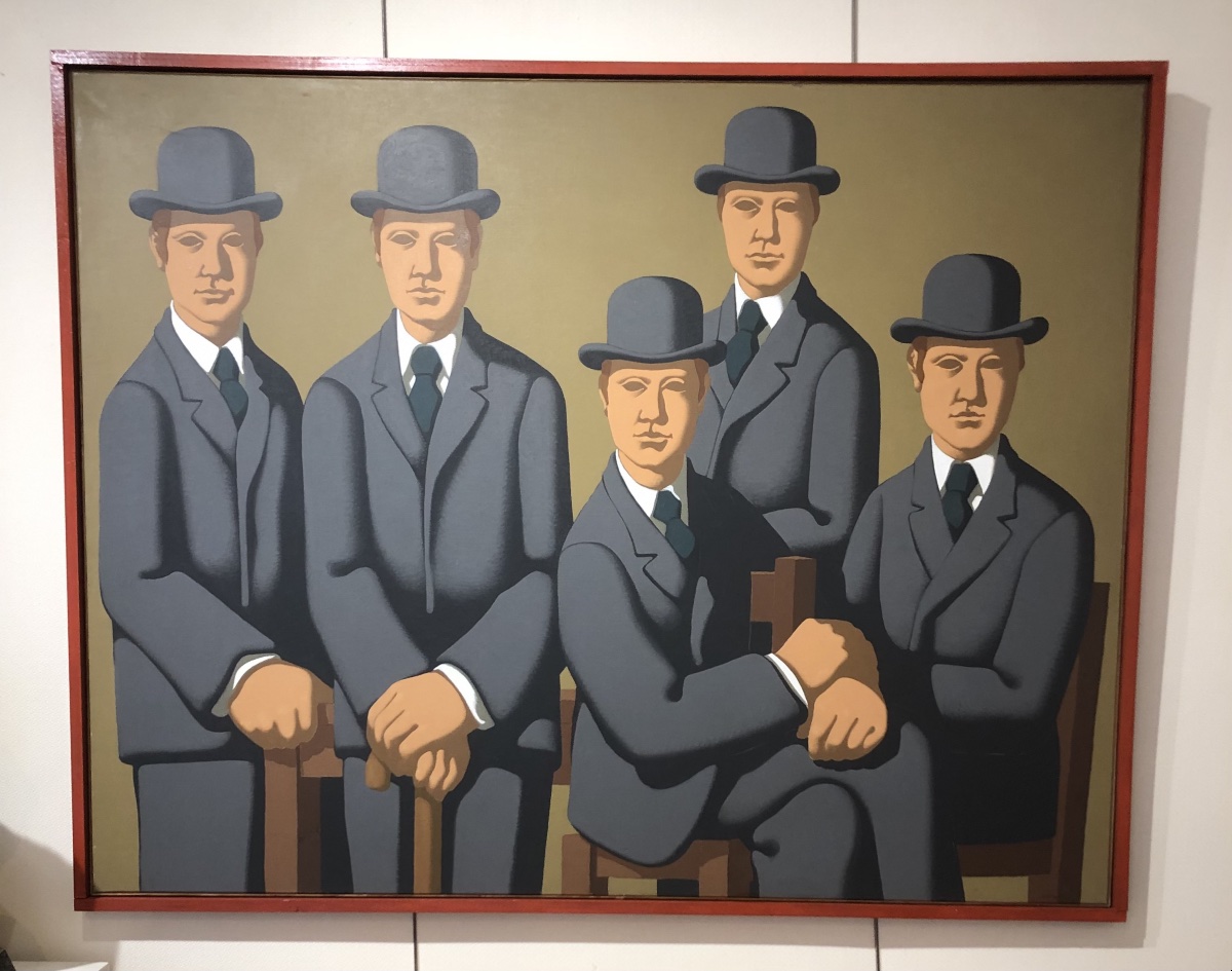 Hommes aux chapeaux 