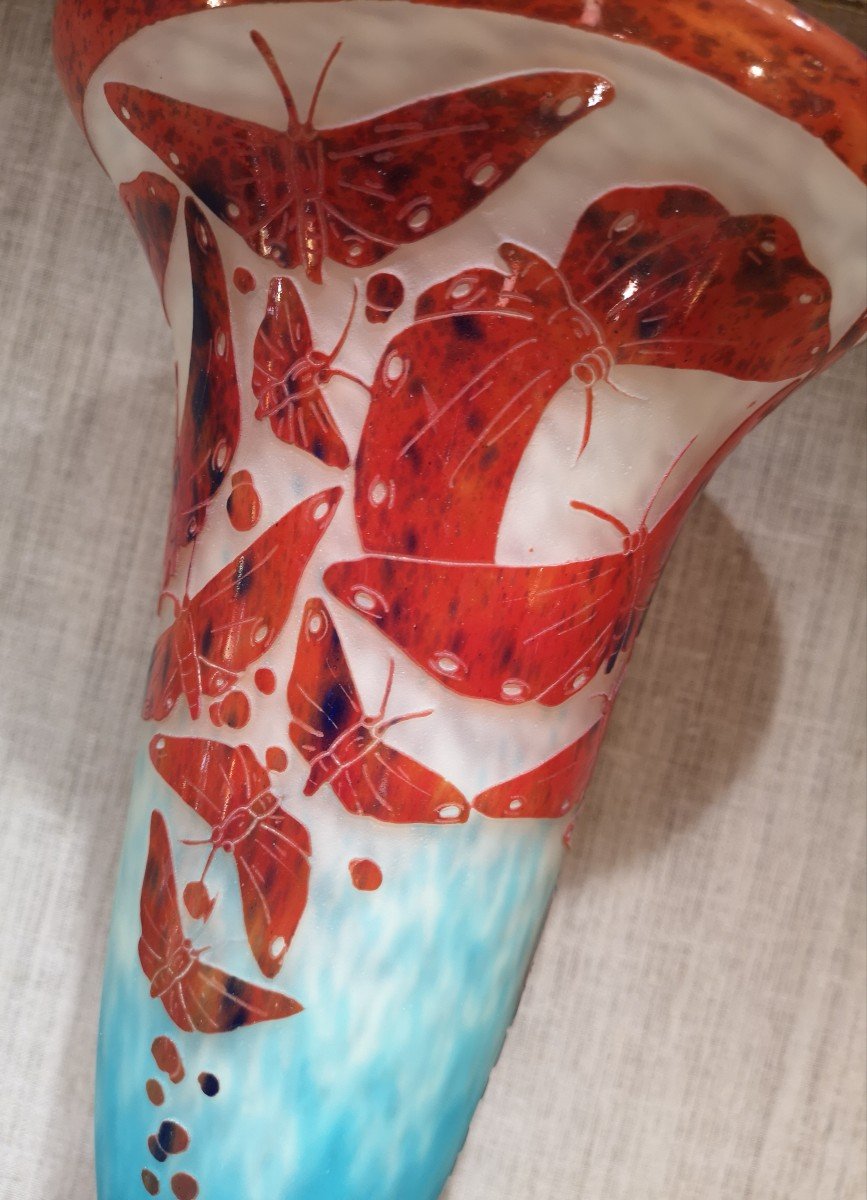 Schneider, Le Verre Français, Vase With “butterflies” Decor-photo-2