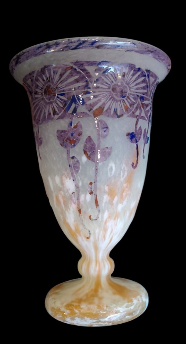 Schneider, Le Verre Français, Vase Au Décor "ancolies" 32 Cm
