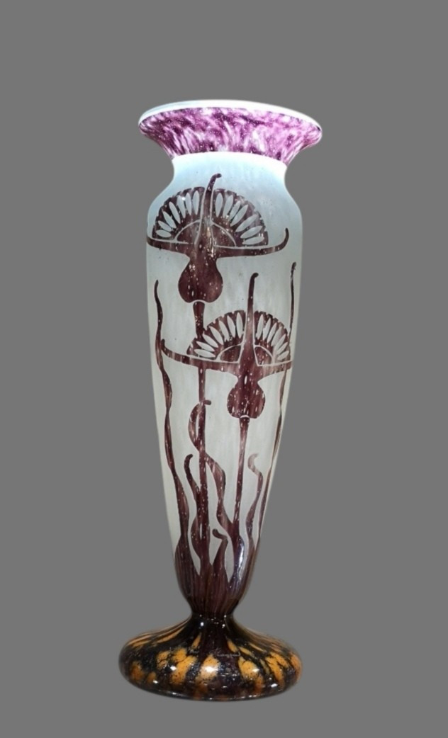 Schneider, Le Verre Français, "thistles" Vase 
