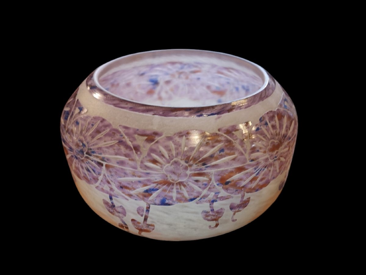 Charles Schneider, Le Verre Français, Vase With Columbine Design