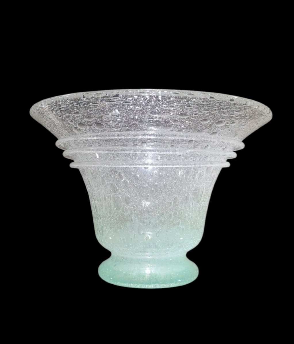 Schneider, Le Verre Français, Large Bubble-patterned Vase With A Spiral