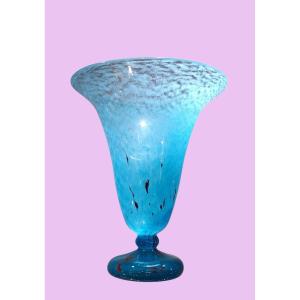 Schneider, Le Verre Français, vase poudré bleu signé