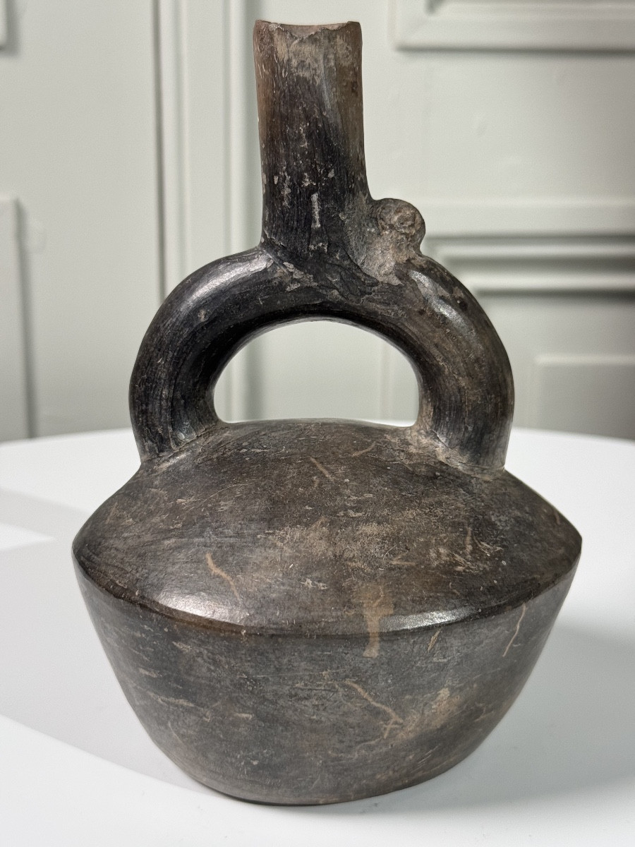 Stirrup Vase – Chimu Culture – Peru – 1100-1470 Ad.