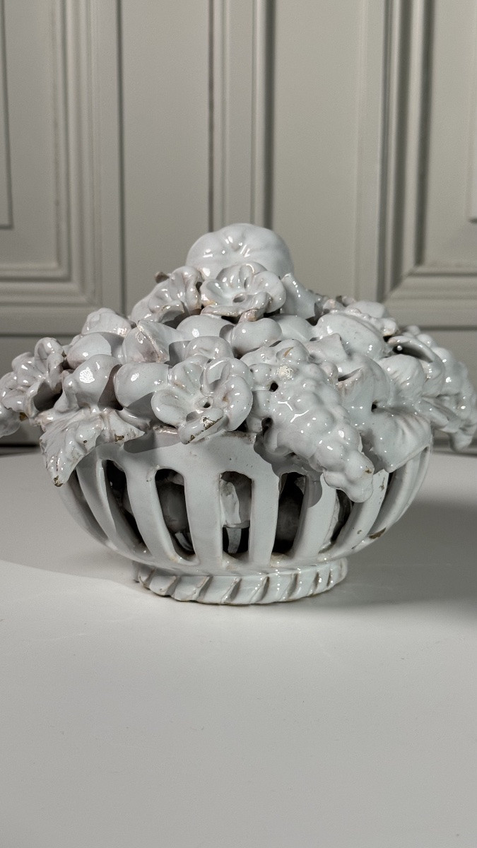 Malicorne Earthenware Fruit Basket – 18th Century-photo-1