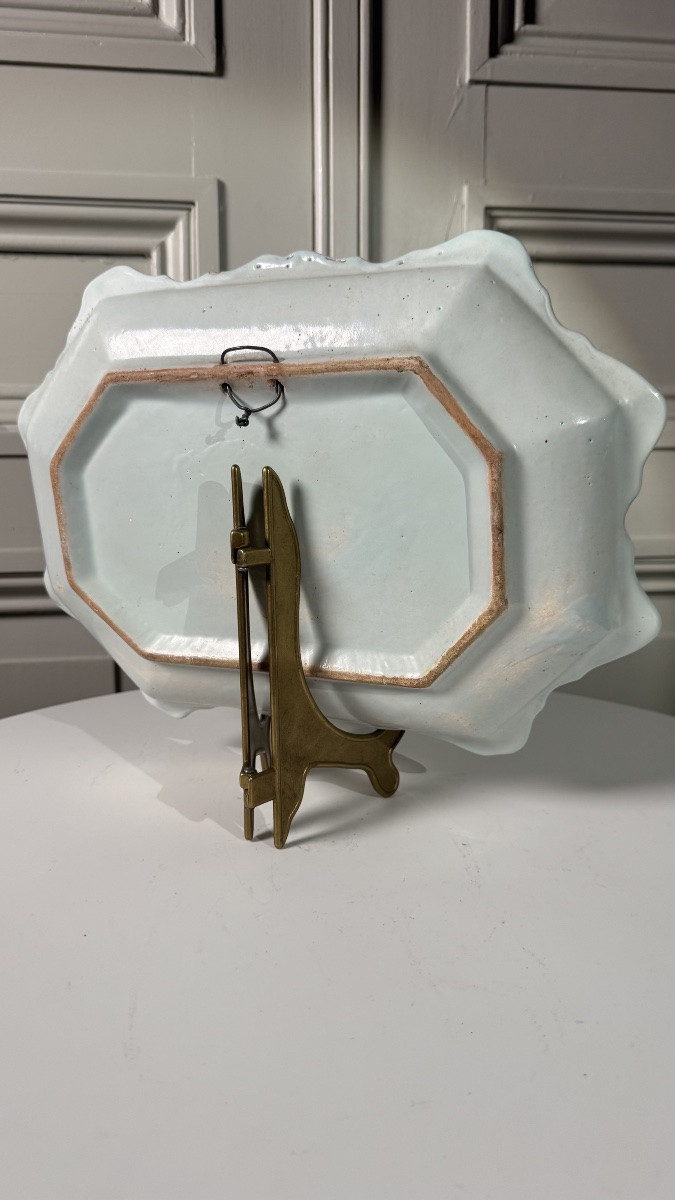 Plat en faïence de Rouen – XVIIIe siècle-photo-3