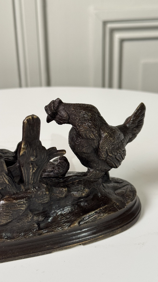 Auguste Cain (1821–1894)  Bronze Group: Rooster, Hen And Chicks-photo-1