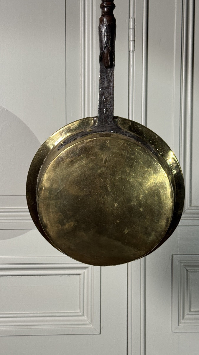 18th Century Repoussé Brass Bed Warmer With Heart Motifs, France-photo-3