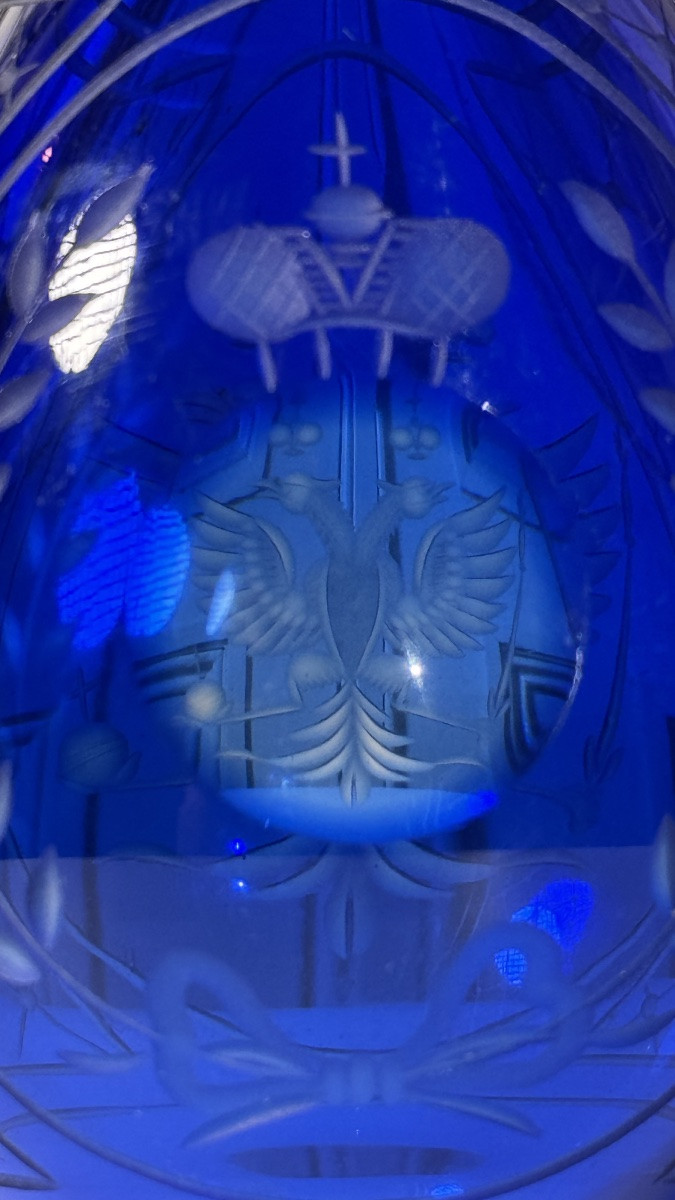Blue Cut And Engraved Crystal Egg With Imperial Motif, 20th Century-photo-2