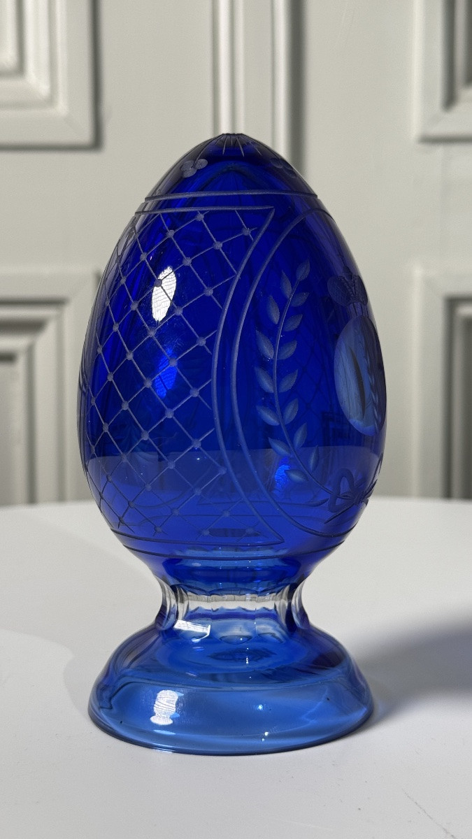 Blue Cut And Engraved Crystal Egg With Imperial Motif, 20th Century-photo-3
