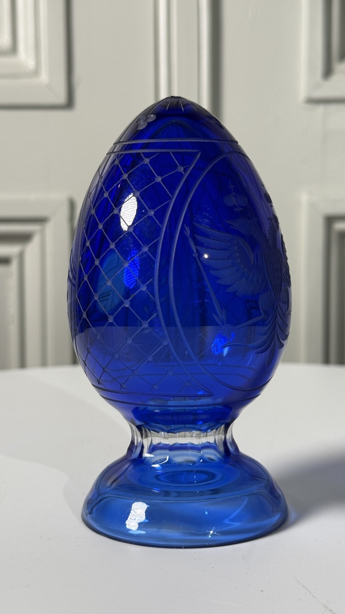 Blue Cut And Engraved Crystal Egg With Imperial Motif, 20th Century-photo-2