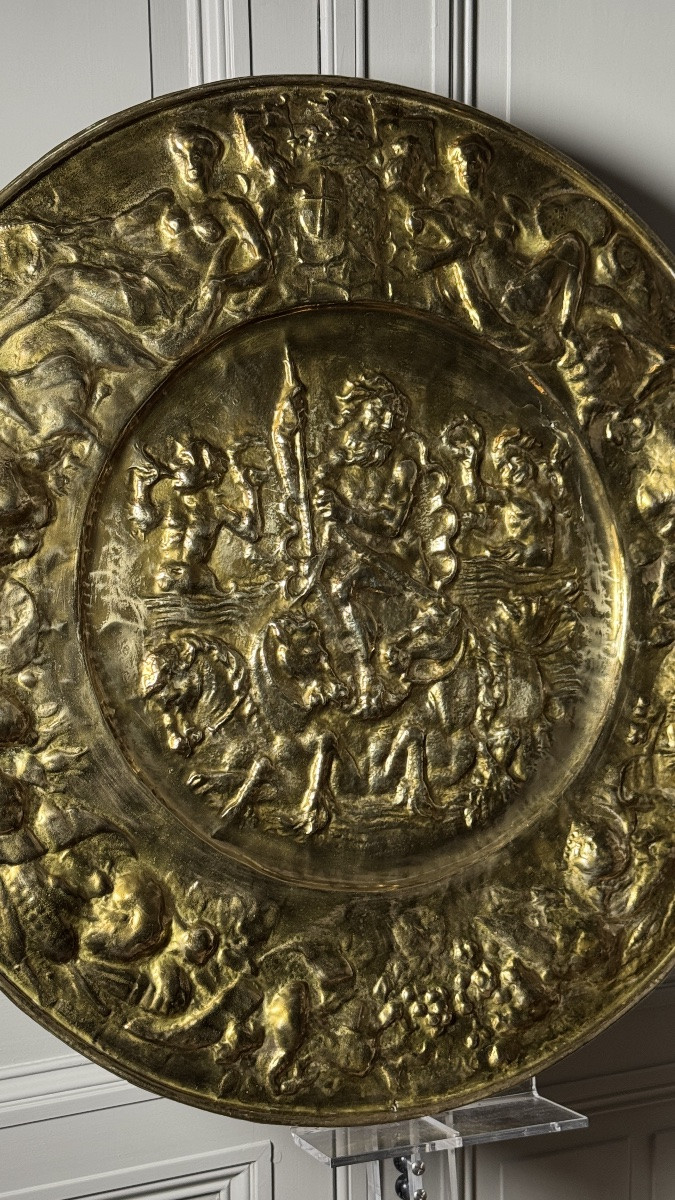 Large Embossed Copper Tray With Mythological Decoration, 19th Century-photo-4