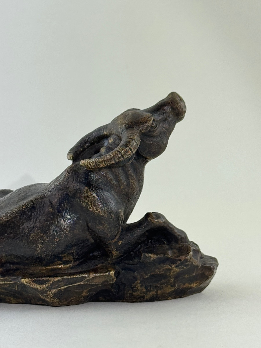 Small Animalier Bronze Signed “mene” Depicting A Reclining Buffalo-photo-4