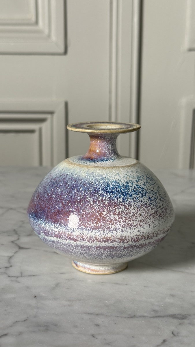 Petit vase en porcelaine émaillée par Pierre Devie, daté 1983-photo-3