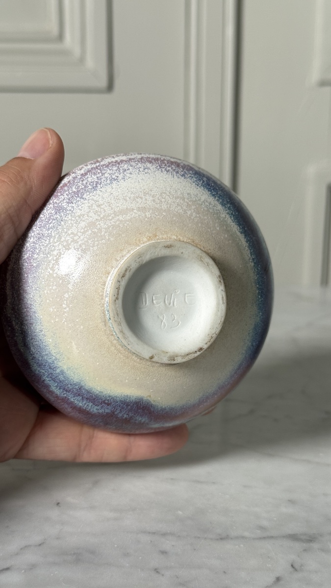 Petit vase en porcelaine émaillée par Pierre Devie, daté 1983-photo-1