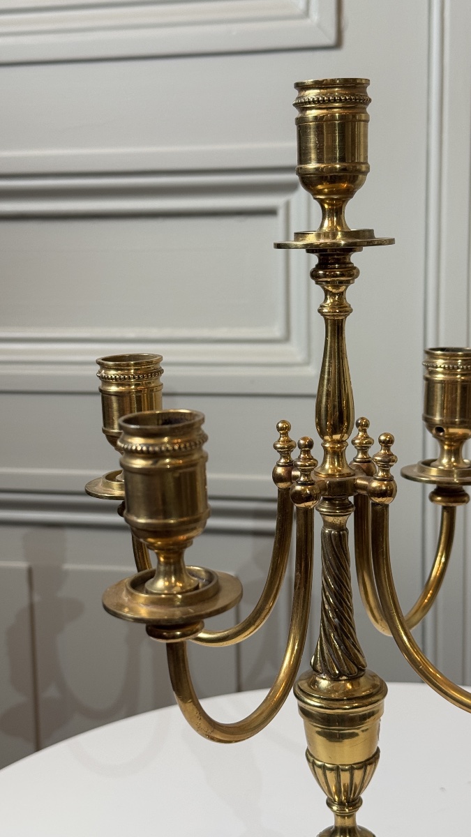 Paire de candélabres à cinq lumières en bronze doré  Travail du XXe siècle-photo-4