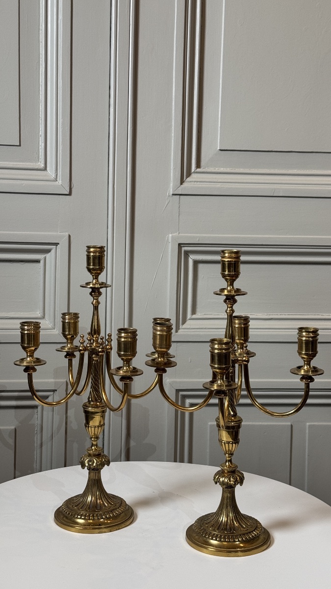 Paire de candélabres à cinq lumières en bronze doré  Travail du XXe siècle-photo-3