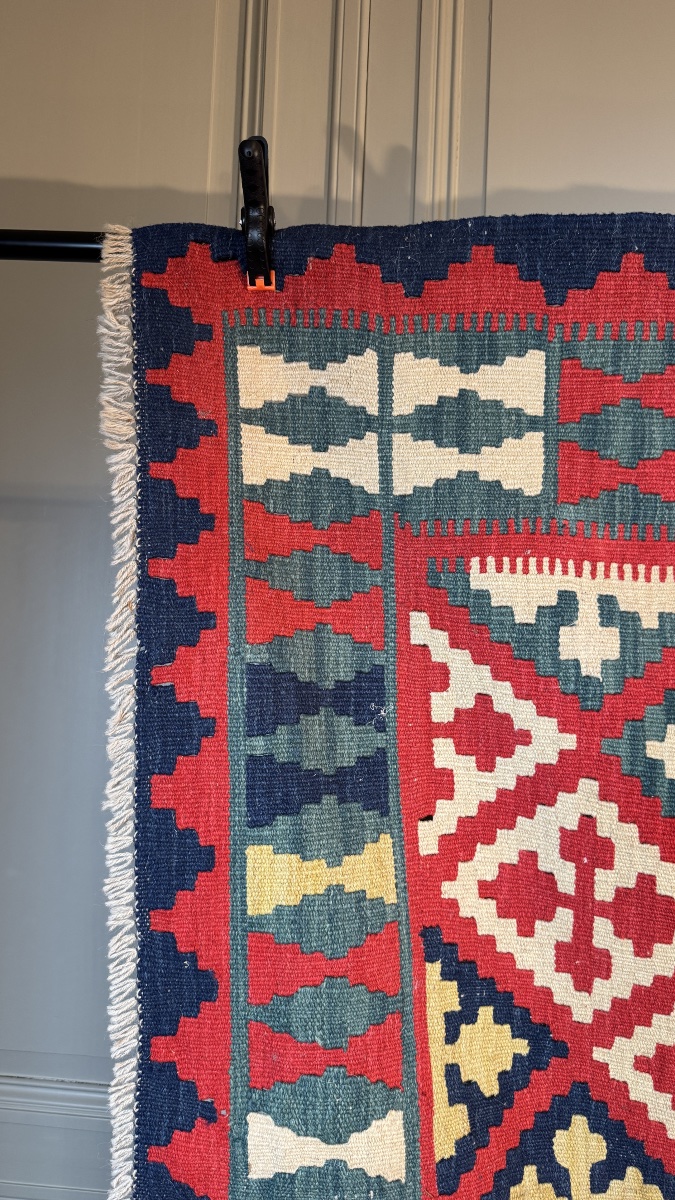 Tapis Kilim à décor géométrique polychrome  Travail du XXe siècle-photo-2