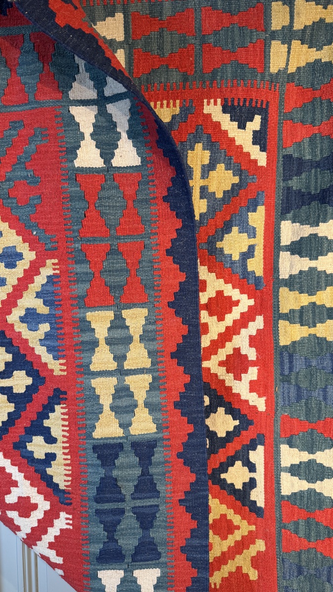 Tapis Kilim à décor géométrique polychrome  Travail du XXe siècle-photo-4