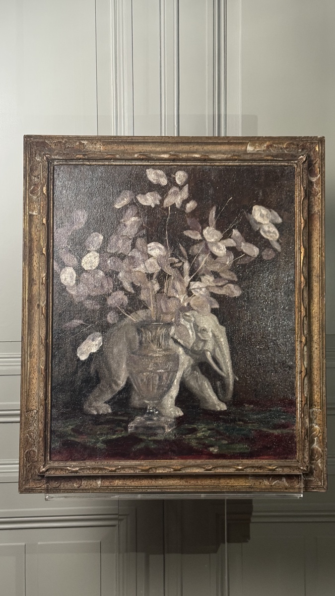 Lucien Cahen-Michel (1888-1979) Nature morte à l'éléphant et à la monnaie du pape, 1940-photo-1