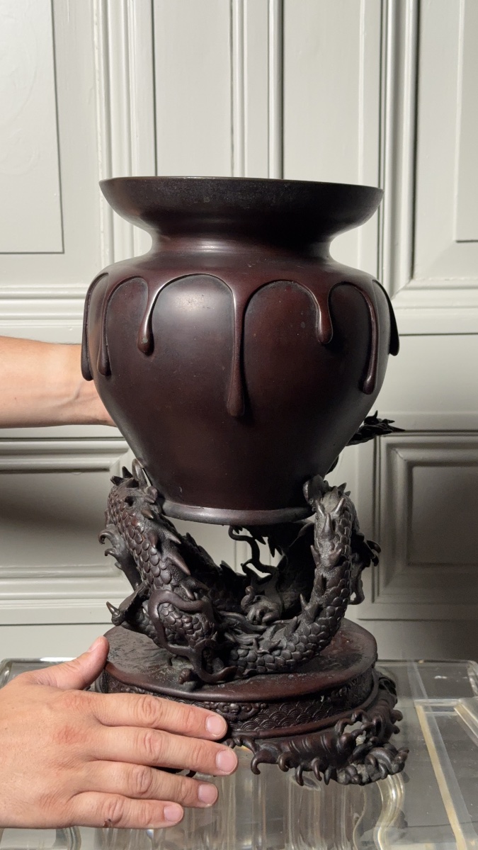 Vase en bronze porté par un dragon – Japon, époque Meiji-photo-4