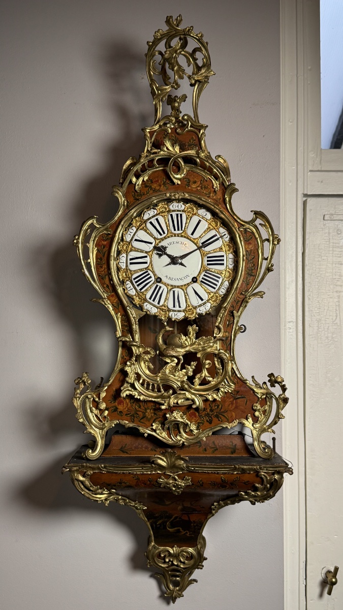 Louis XV Wall Cartel Clock In Vernis Martin And Gilt Bronze, 18th Century, Laresche à Besançon