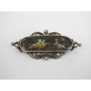 Early 19th Century Brooch With Grisaille Painting On Mother-of-pearl