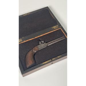 Petit pistolet de voyage dit de carrosse dans son coffret d’origine, XIXe siècle