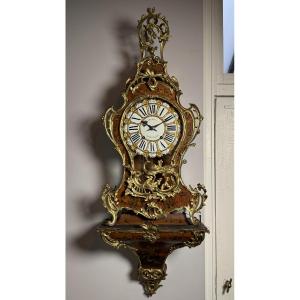 Cartel d’applique Louis XV en vernis Martin et bronze doré, XVIIIe siècle, Laresche à Besançon