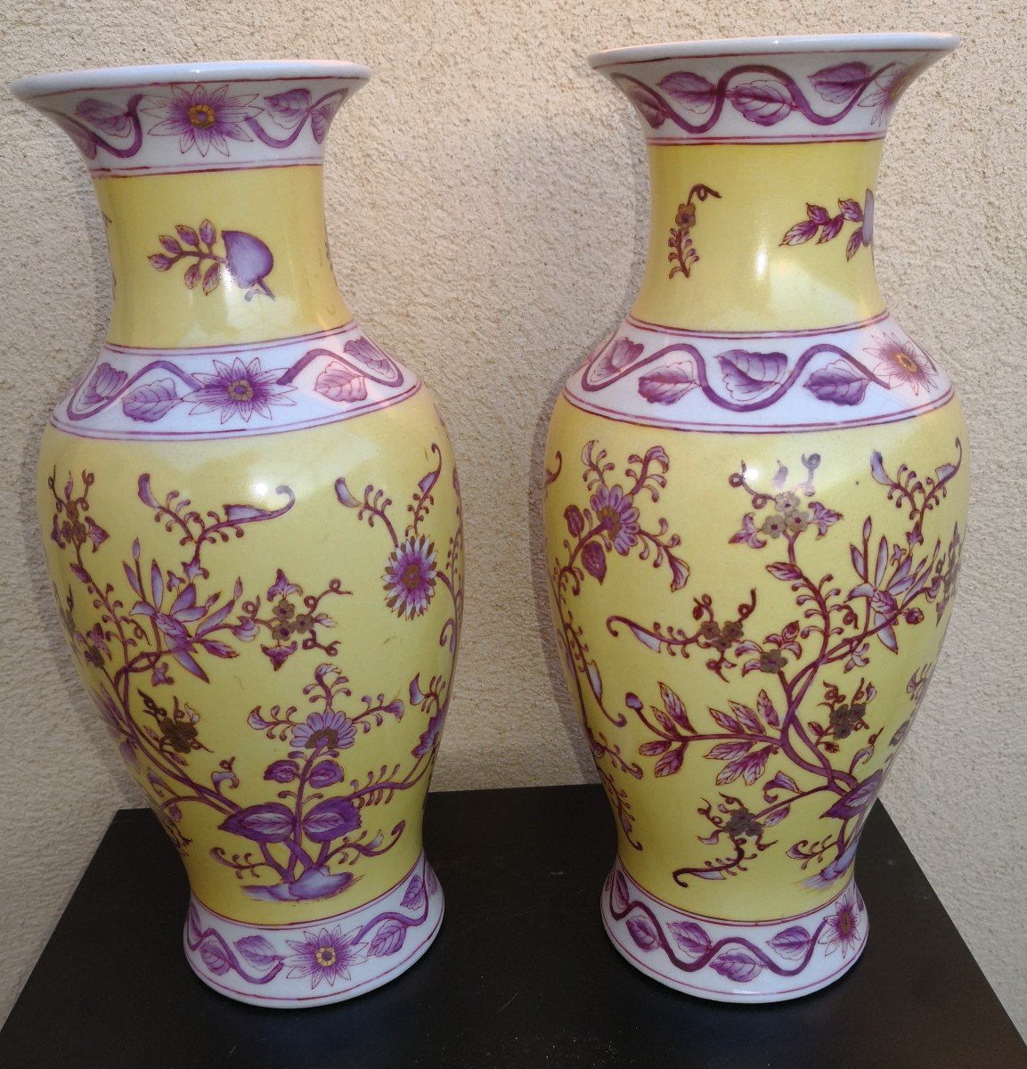 China - Pair Of Fine Porcelain Vases - XX