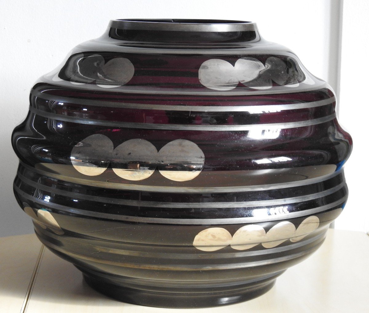 Beau Vase Boule  Art Deco - Verrerie Fains (1864-1978)