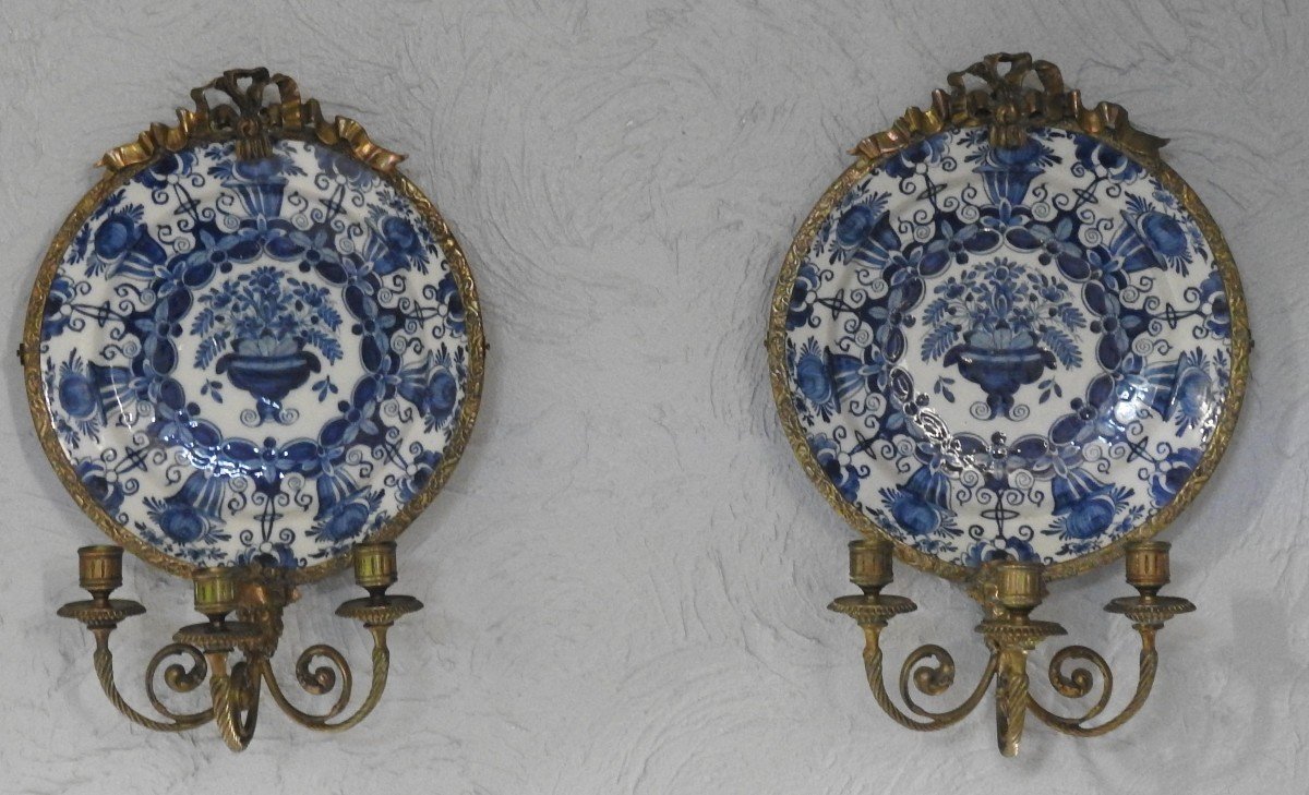 Pair Of Bronze Sconces, Neoclassical Style Arms, Decorated With Delft Earthenware Plate