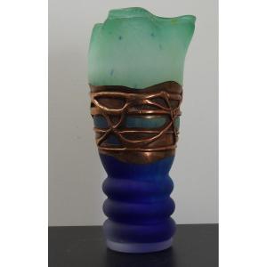 Art Deco Vase In Molded Blown Glass