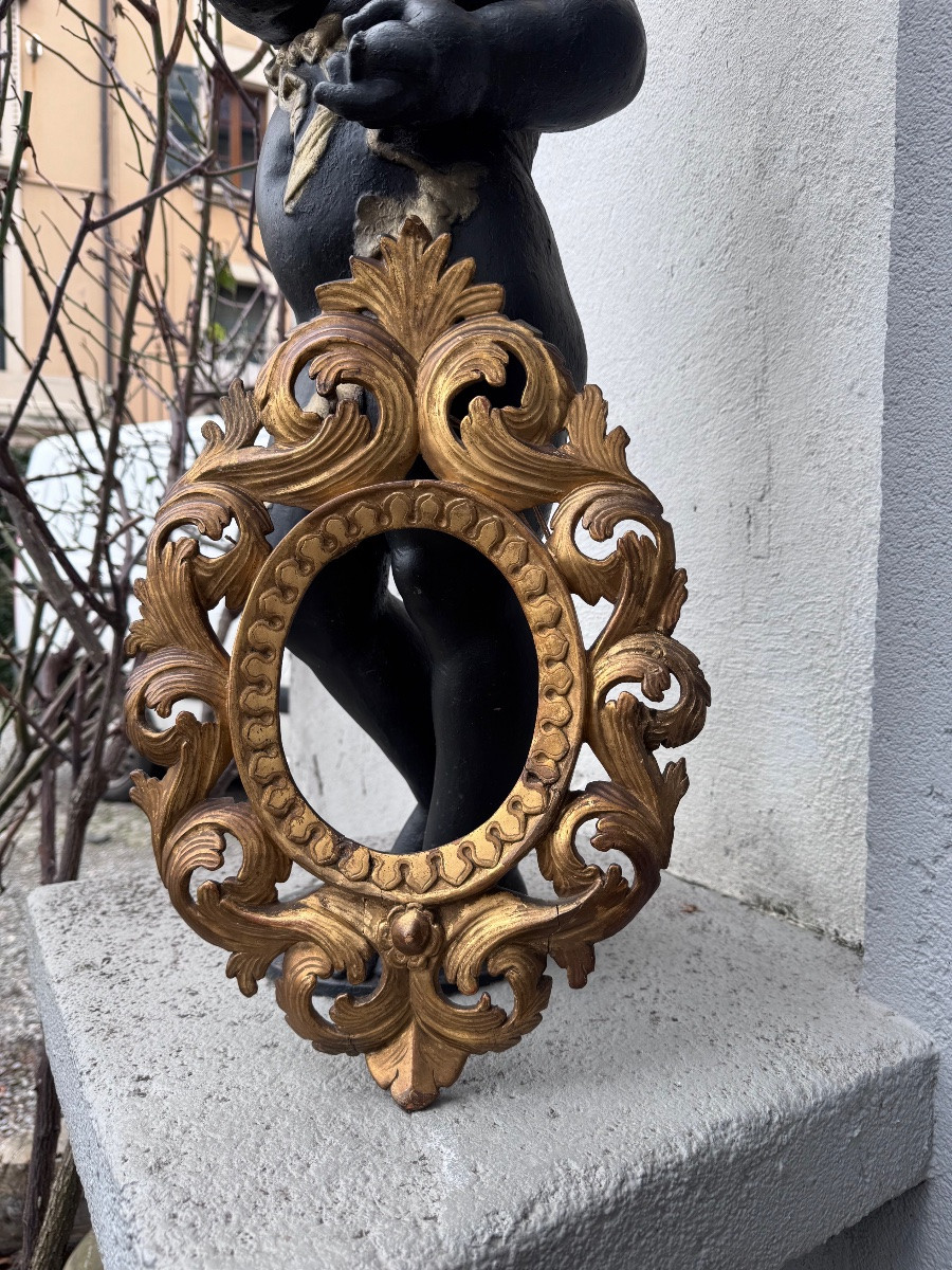 Antique Medallion-shaped Frame In Carved And Gilded Wood, 18th Century-photo-3
