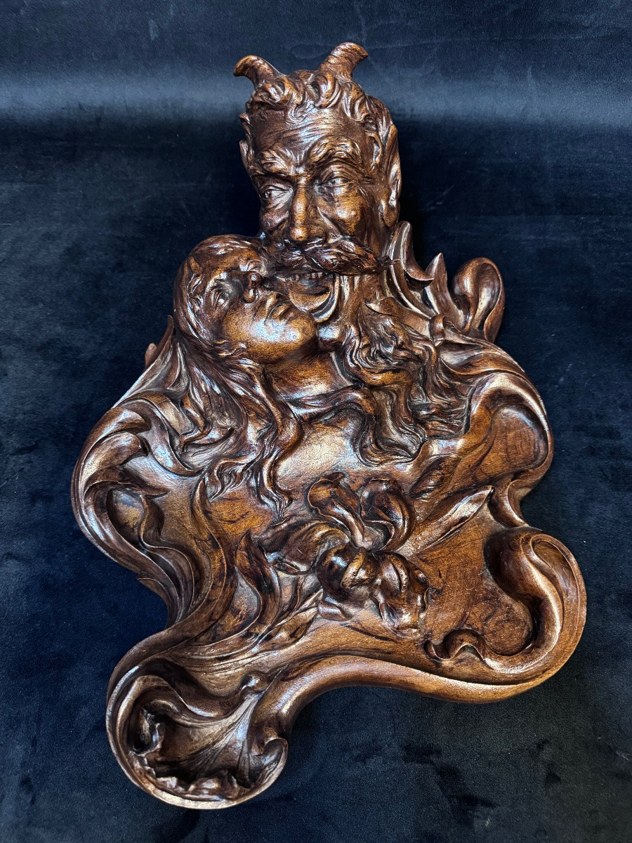 Late 19th-century Walnut Sculpture – Demonic Figure Embracing A Woman, Symbolist Art-photo-1