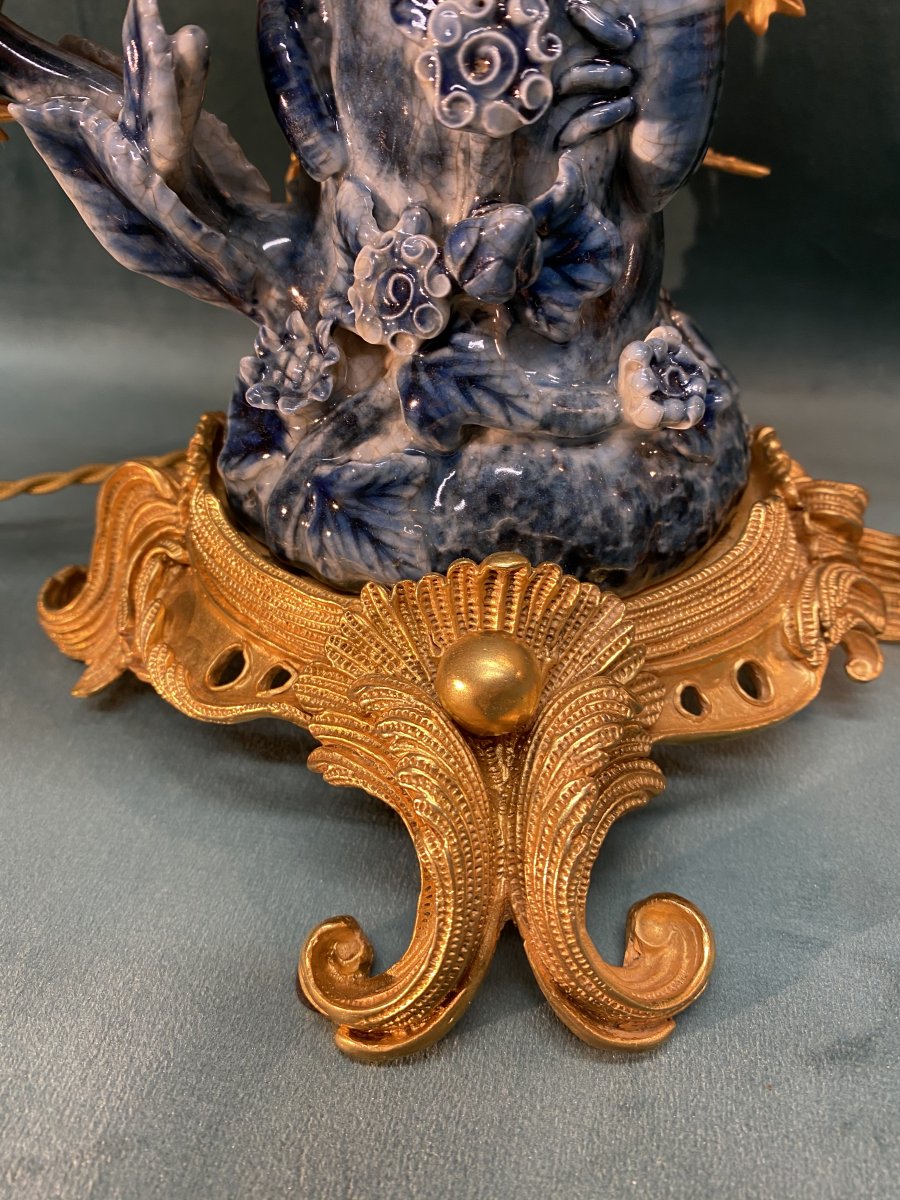 Paire de lampes en bronze doré dans le goût de Meissen -photo-3