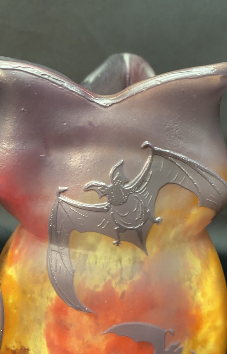 Vase Daum à  décor de Chauves-souris -photo-2