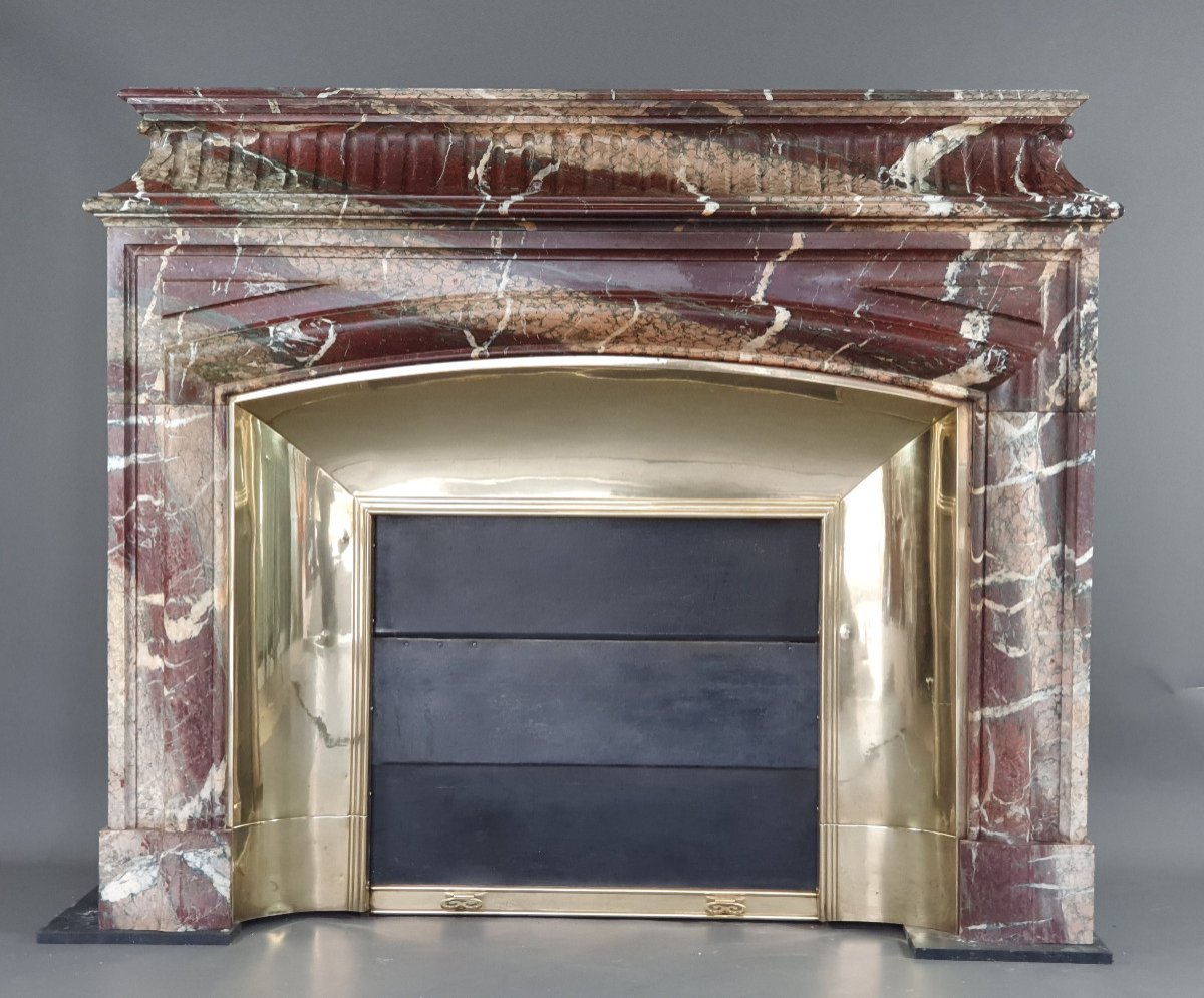 Important Louis XIV Fireplace With Acroterion In Campan Grand Mélange Marble