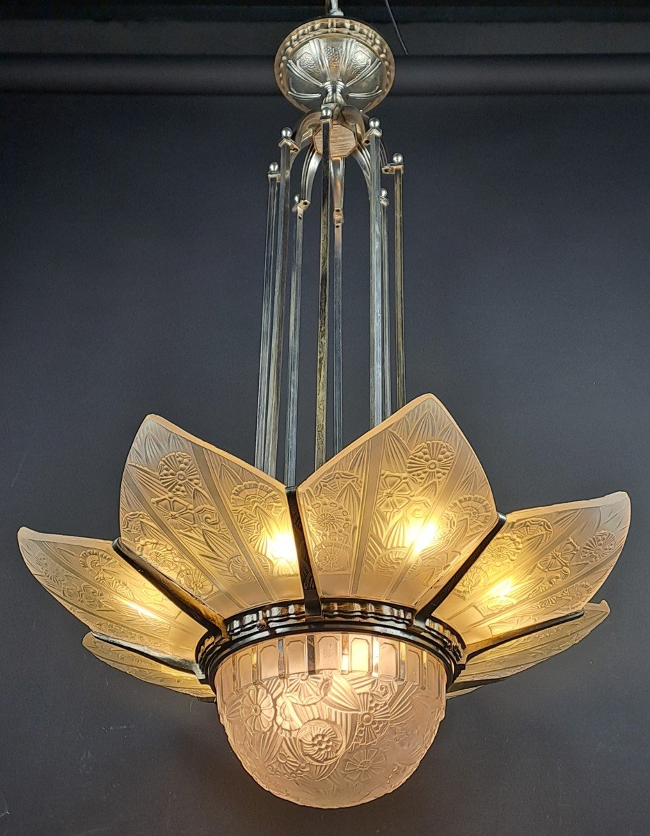 Large Art Deco Chandelier Signed Hettier & Vincent In Nickel-plated Bronze And Molded Glass-photo-4