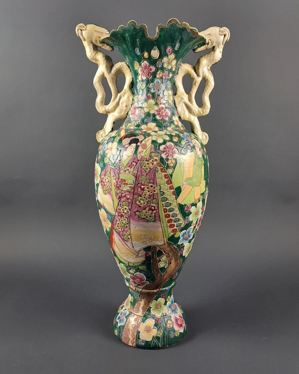 Grand Vase Japonais à Décor De Geisha