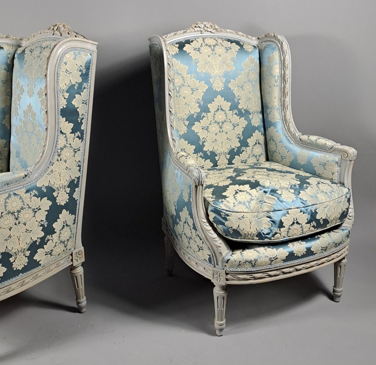 Large Pair Of Louis XVI Style Lacquered Wood Wing Chairs-photo-3